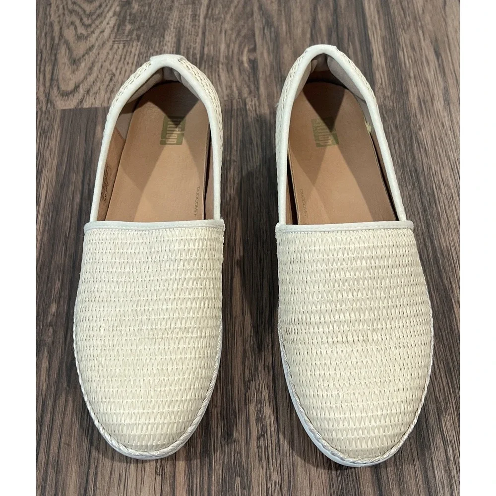 Fitflop Womens  ivory embossed Fashion Loafers Shoes Size 9 Stile CU9-031